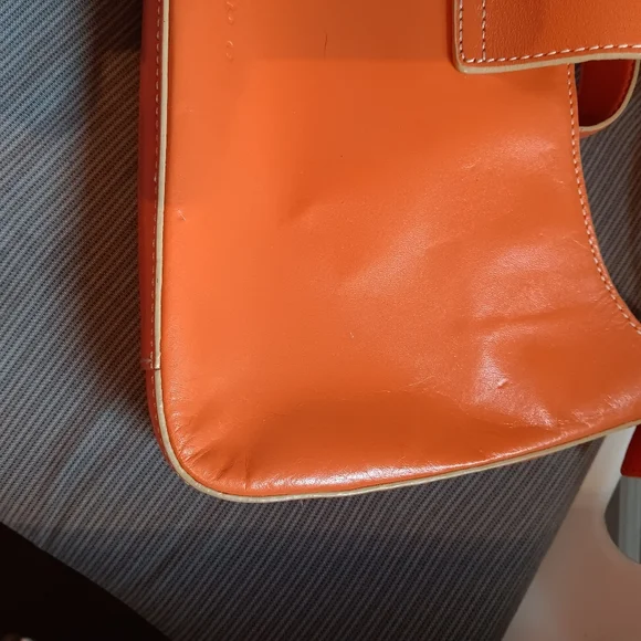 Hype Orange Leather Shoulder Bag - Picture 7 of 9